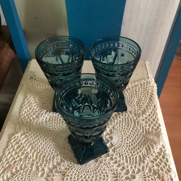 Vintage Dining Vintage Blue Park Lane Pedestal Footed Juice Goblets